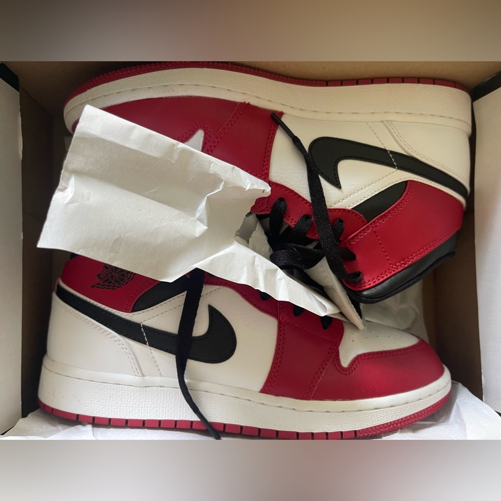Jordan 1 Mid Chicago Youth/ GS